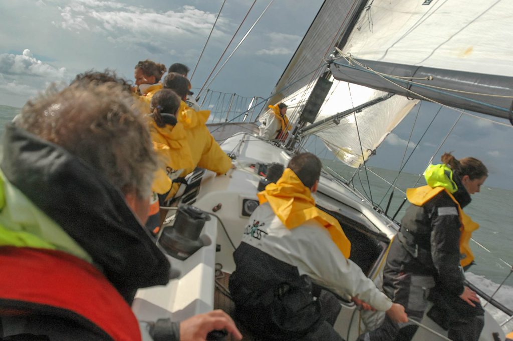 seascape photo on a sailing boat with crooked horizon