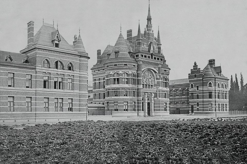 photo of historic building after photo restoration